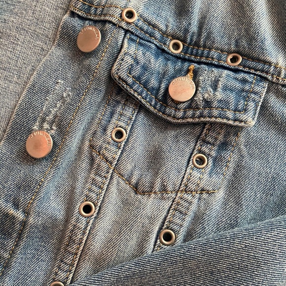 Jean Jacket - Picture 3 of 4